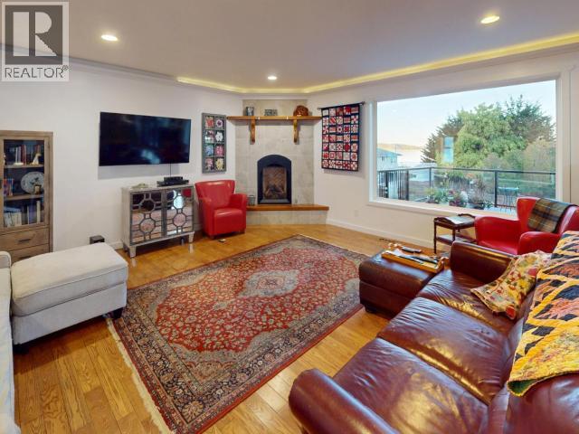 4880 SANDERSON/ALDER AVE, Texada Island