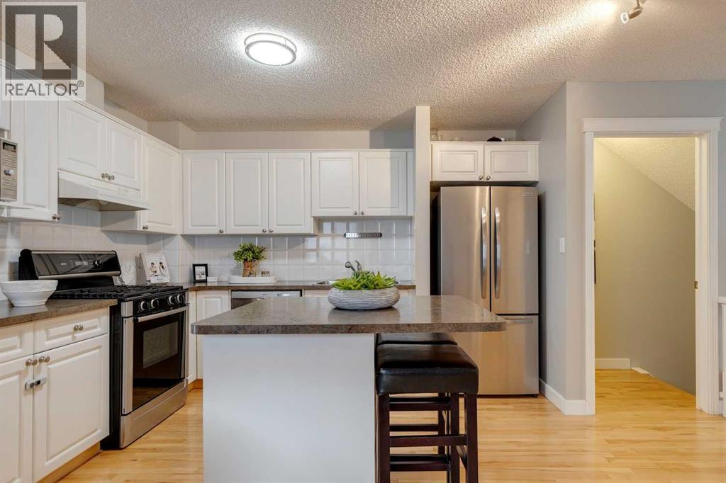 Single Family House for Sale in    Street SW Richmond Calgary 