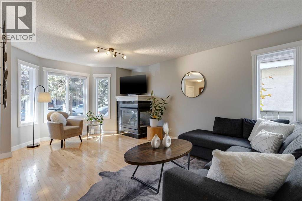 Single Family House for Sale in    Street SW Richmond Calgary 