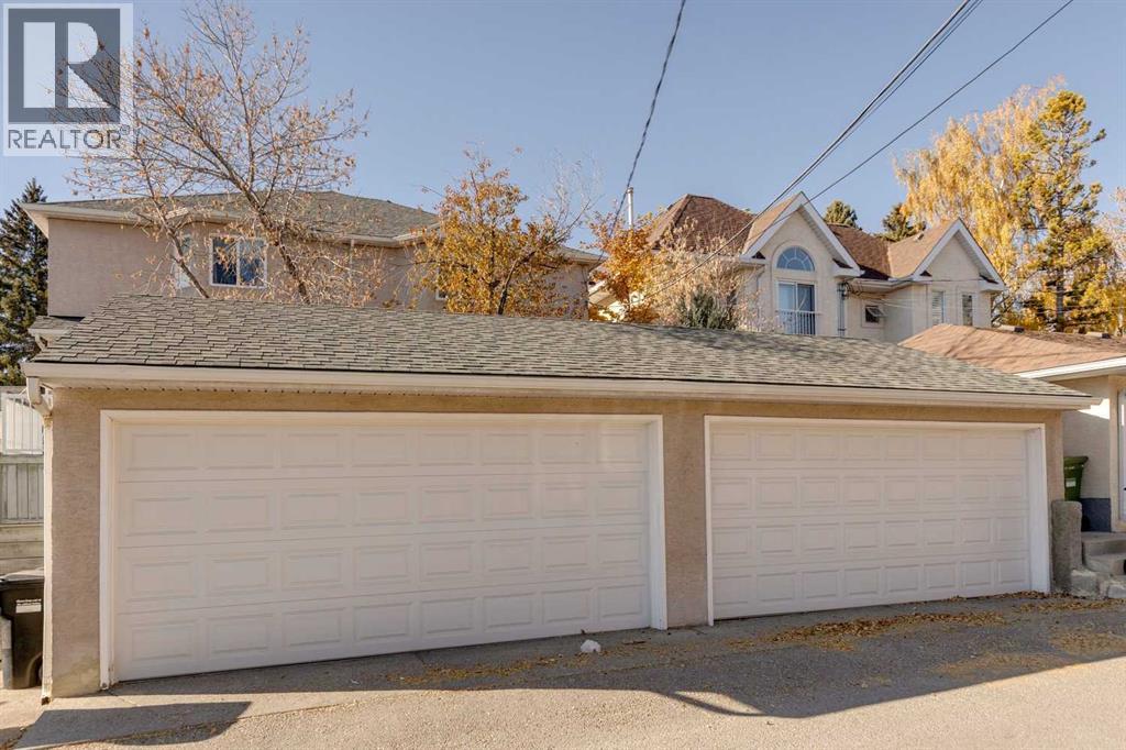 Single Family House for Sale in    Street SW Richmond Calgary 