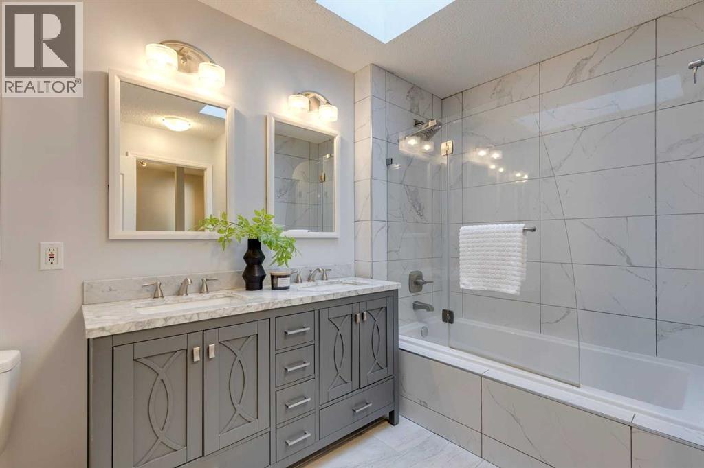 Single Family House for Sale in    Street SW Richmond Calgary 