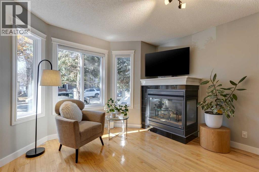 Single Family House for Sale in    Street SW Richmond Calgary 