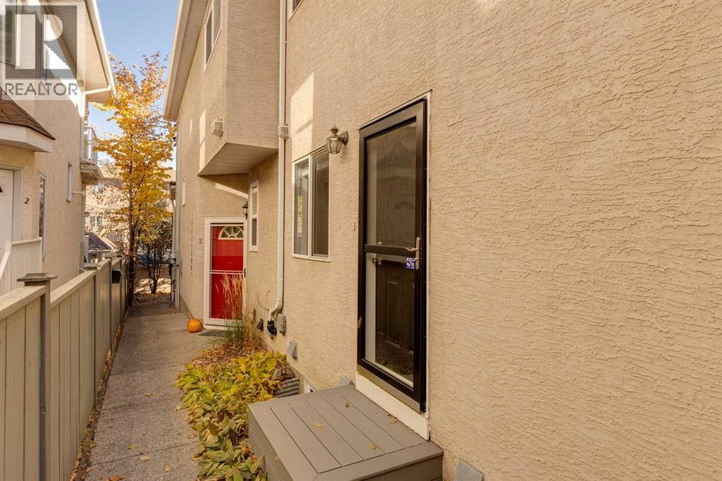 Single Family House for Sale in    Street SW Richmond Calgary 
