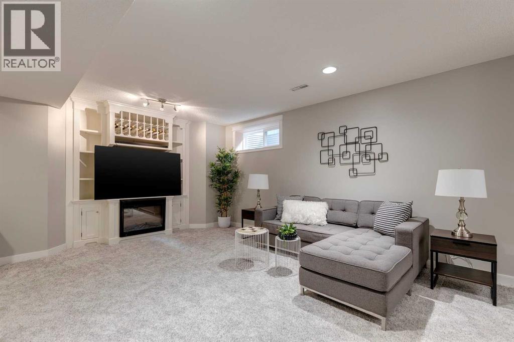 Single Family House for Sale in    Street SW Richmond Calgary 