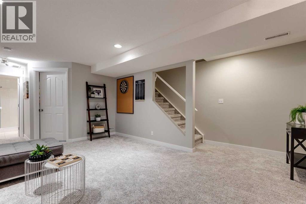 Single Family House for Sale in    Street SW Richmond Calgary 