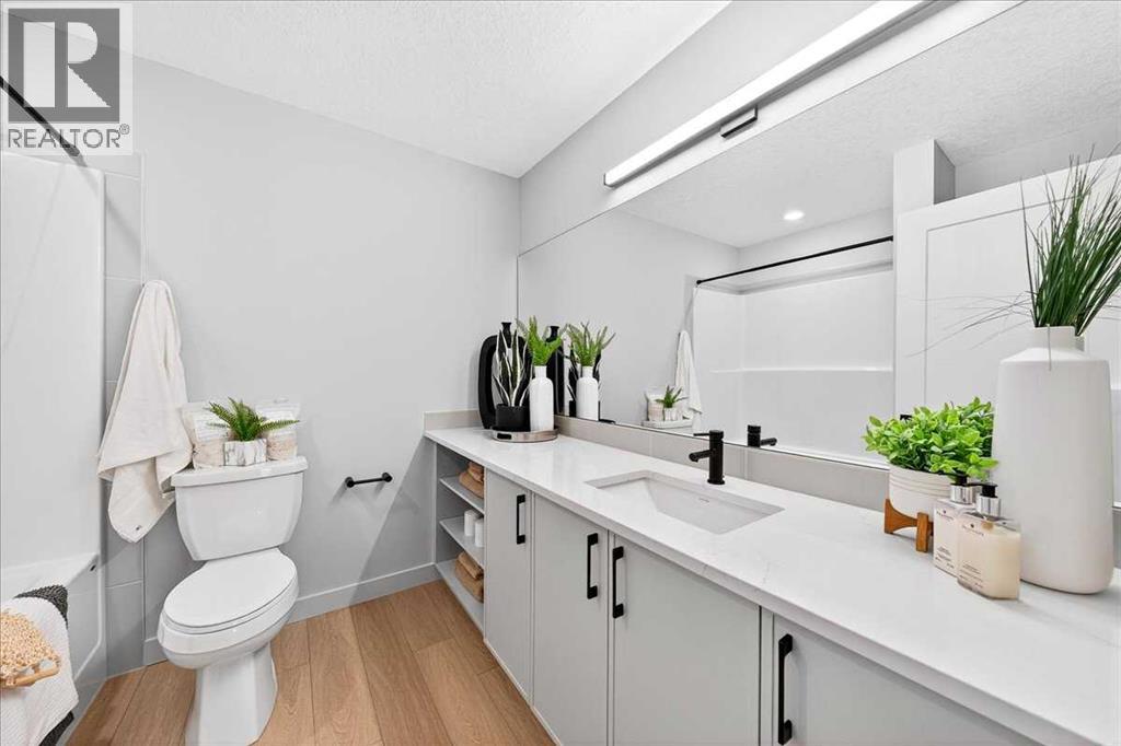 Single Family House for Sale in   Avenue SW Windsor Park Calgary 