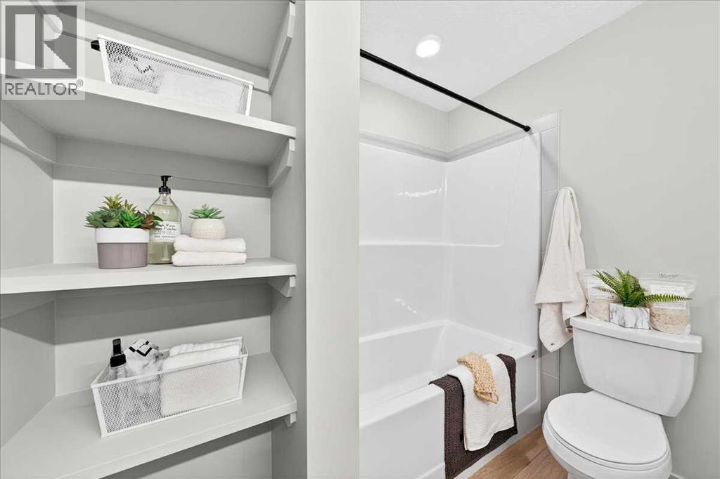 Single Family House for Sale in   Avenue SW Windsor Park Calgary 