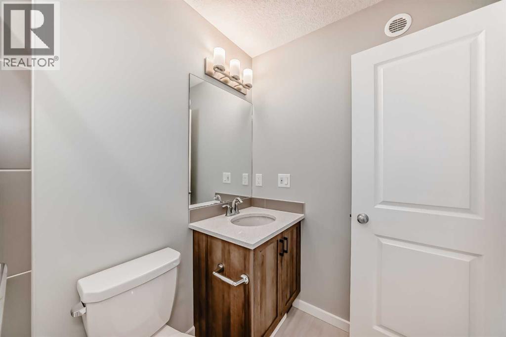 Single Family House for Sale in  Bartlett Crescent SE Rangeview Calgary 