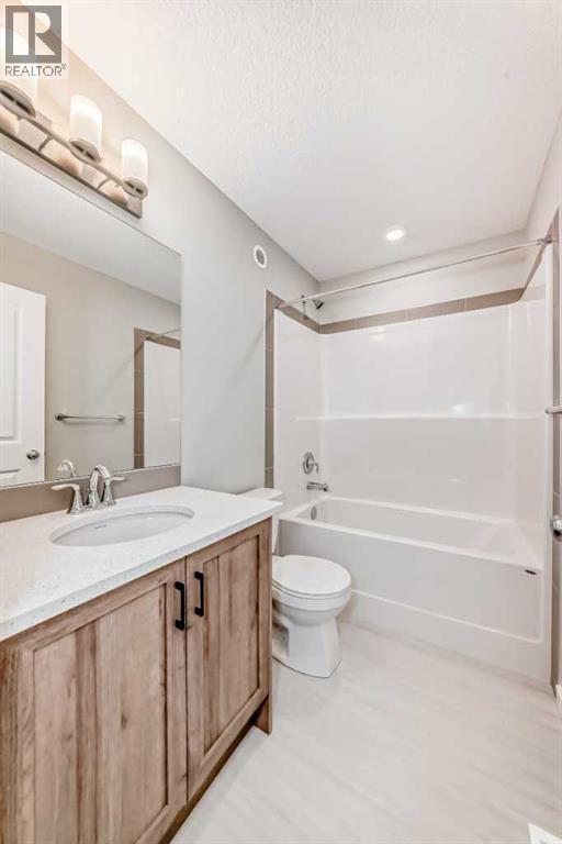 Single Family House for Sale in  Bartlett Crescent SE Rangeview Calgary 