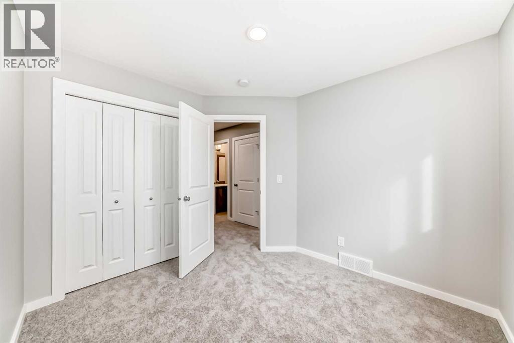 Single Family House for Sale in  Bartlett Crescent SE Rangeview Calgary 
