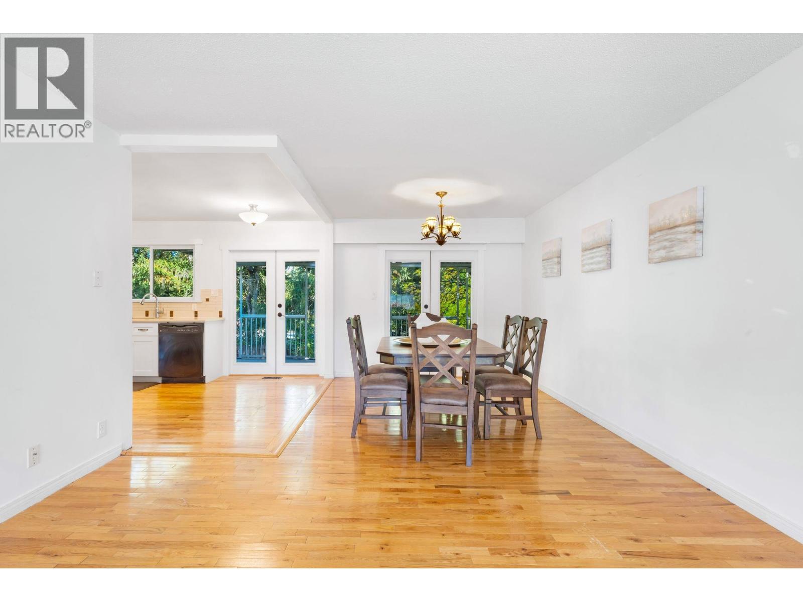 3870 RICHMOND STREET, Port Coquitlam