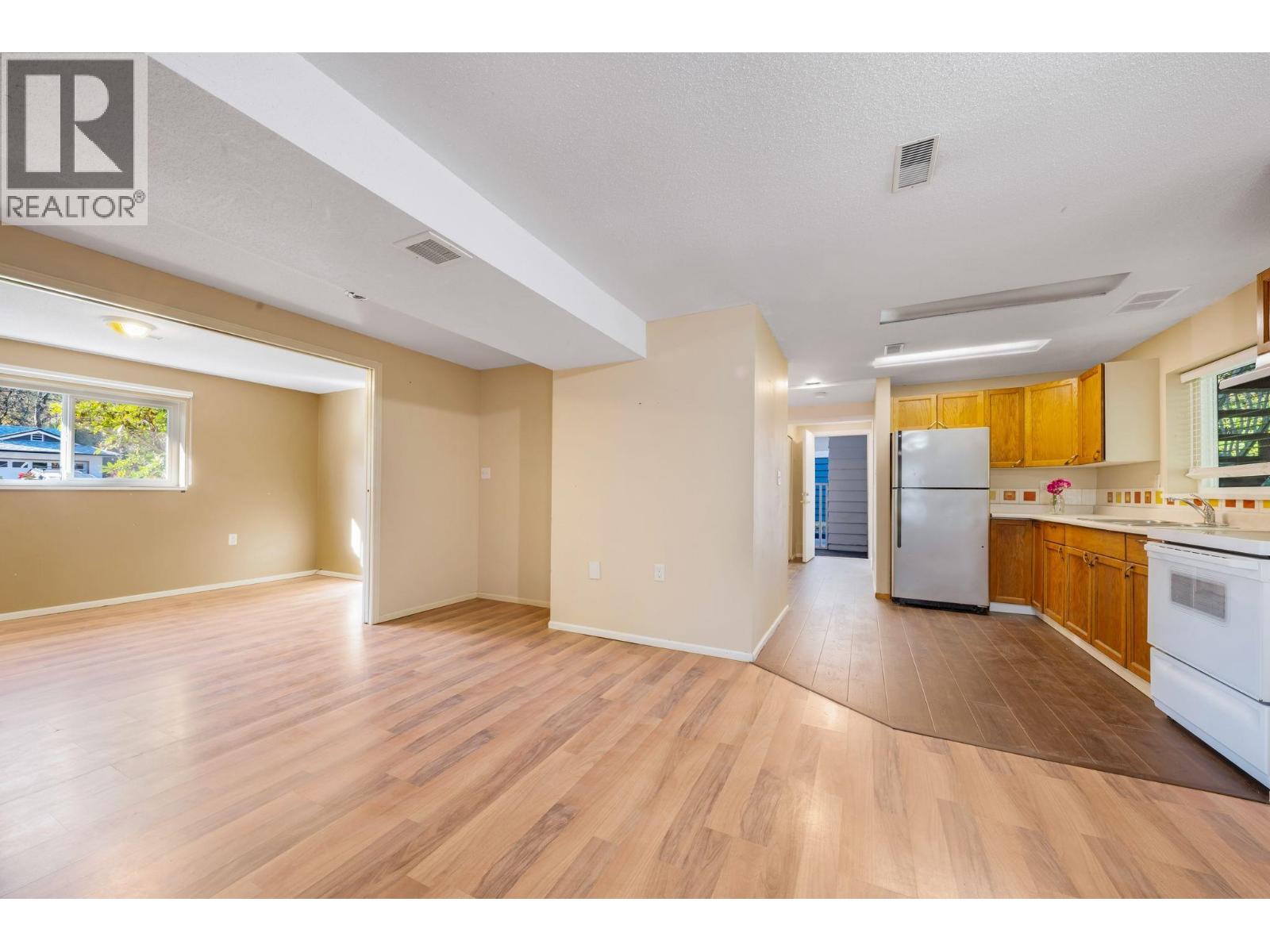 3870 RICHMOND STREET, Port Coquitlam