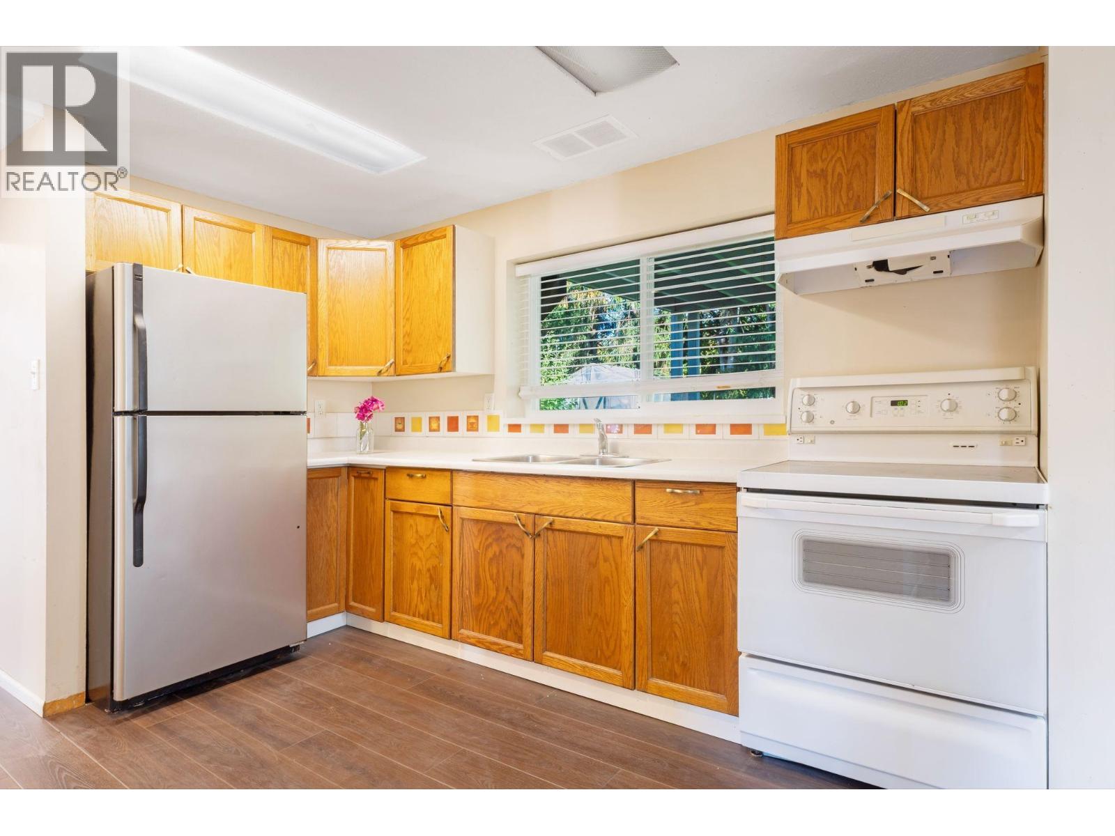 3870 RICHMOND STREET, Port Coquitlam