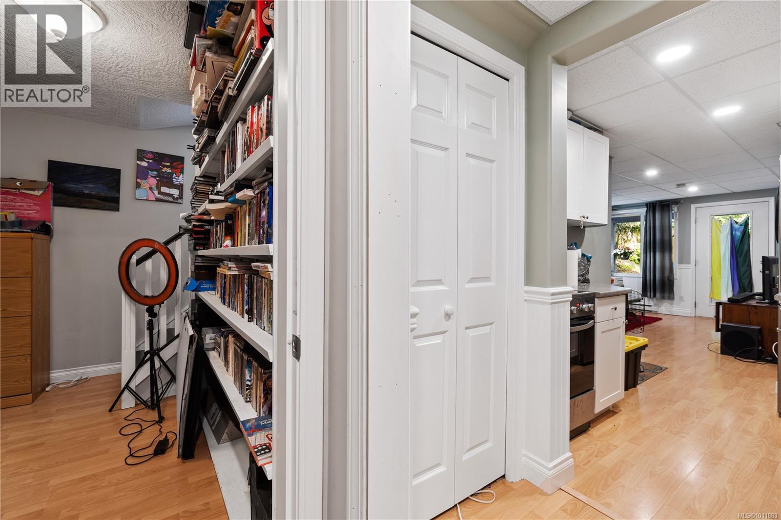 5524 Avro Way, Nanaimo