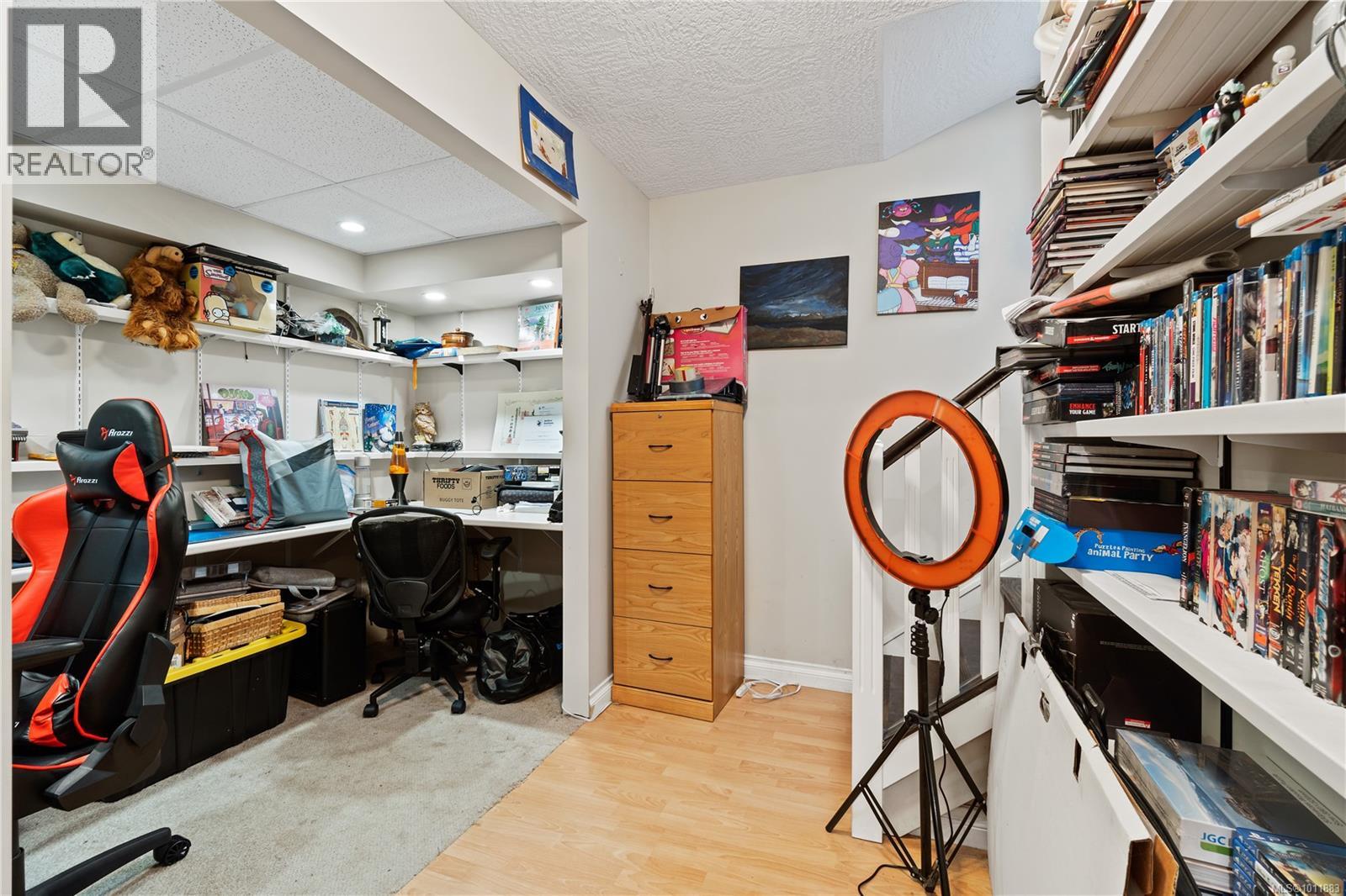 5524 Avro Way, Nanaimo