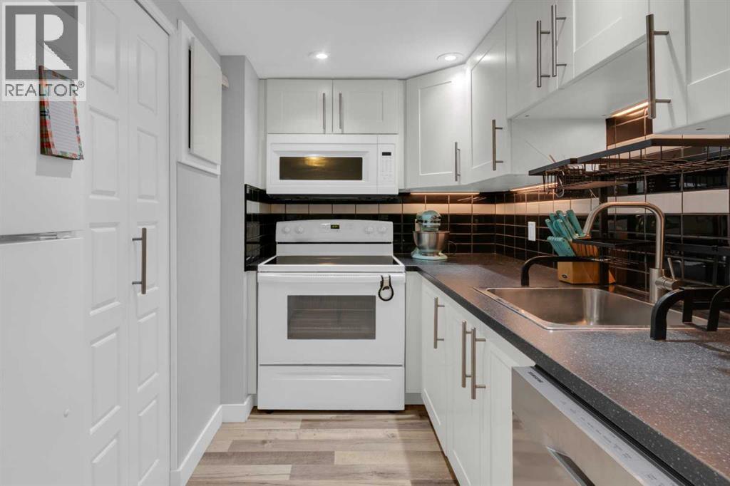 Single Family House for Sale in    Avenue SE Penbrooke Meadows Calgary 