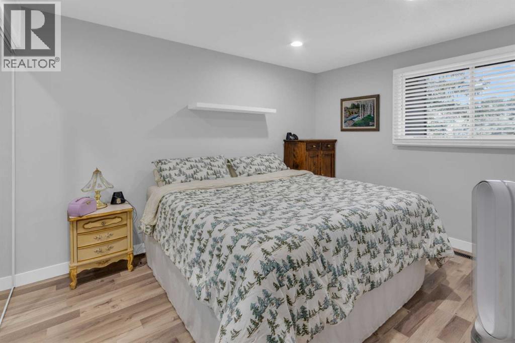 Single Family House for Sale in    Avenue SE Penbrooke Meadows Calgary 