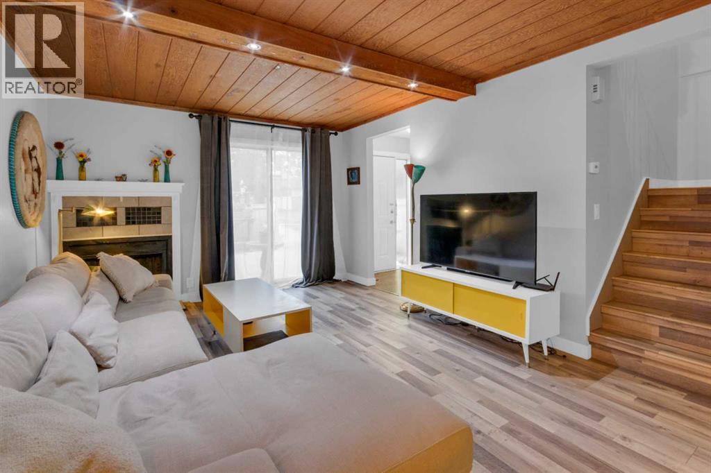 Single Family House for Sale in    Avenue SE Penbrooke Meadows Calgary 