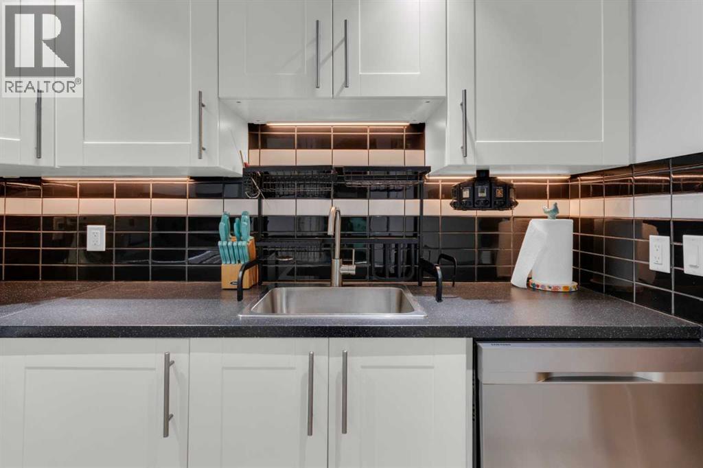 Single Family House for Sale in    Avenue SE Penbrooke Meadows Calgary 