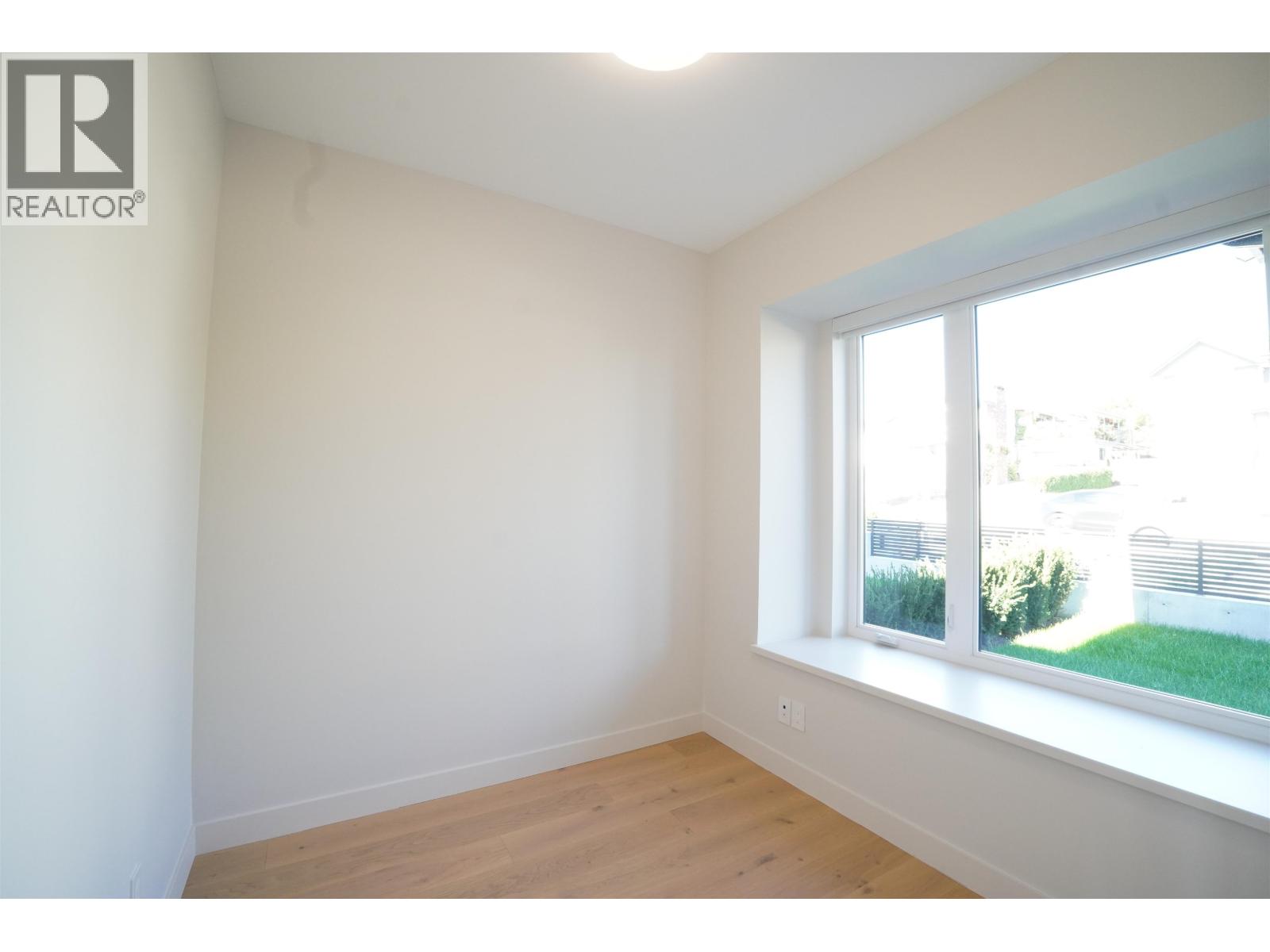 6252 KITCHENER STREET, Burnaby