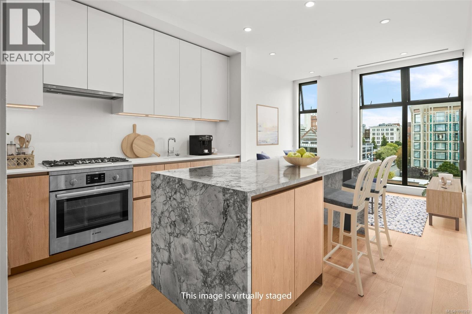 503 888 Government St, Victoria