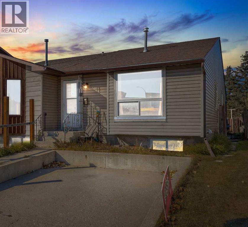 Single Family House Bungalow for Sale in  Castleridge Way NE Castleridge Calgary 