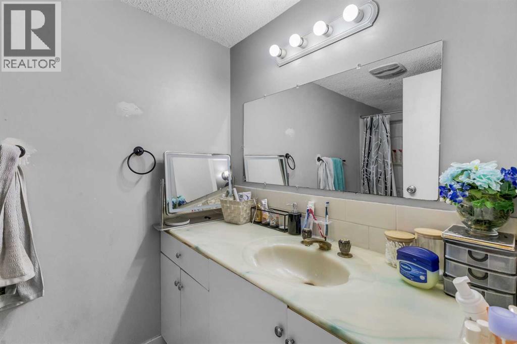 Single Family House Bungalow for Sale in  Castleridge Way NE Castleridge Calgary 