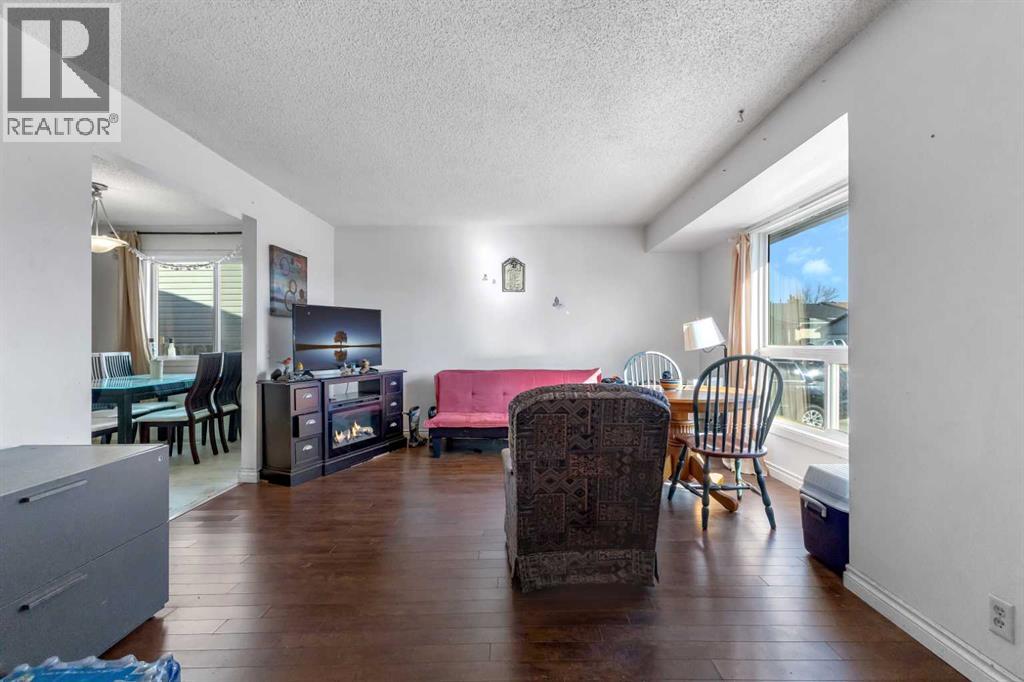 Single Family House Bungalow for Sale in  Castleridge Way NE Castleridge Calgary 