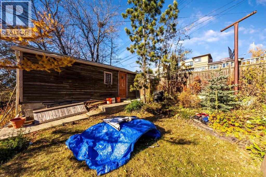 Single Family House Bi-level for Sale in  Drury Avenue NE Bridgeland/Riverside Calgary 