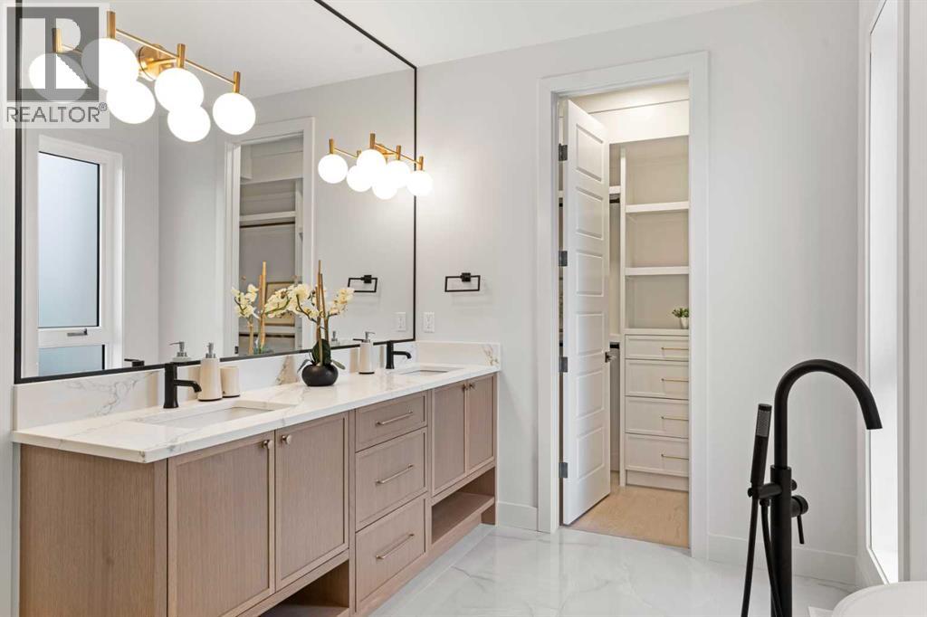 Single Family House for Sale in  A Street SW Richmond Calgary 