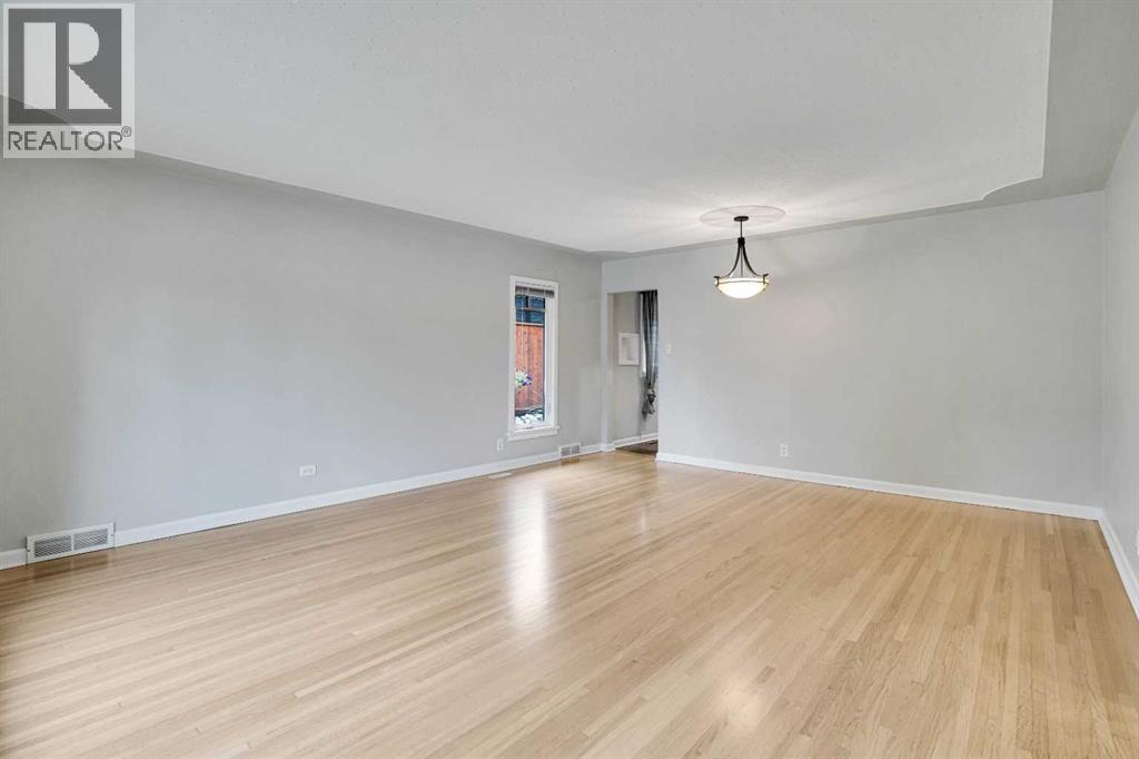 Single Family House Bungalow for Sale in  A Street SW Richmond Calgary 
