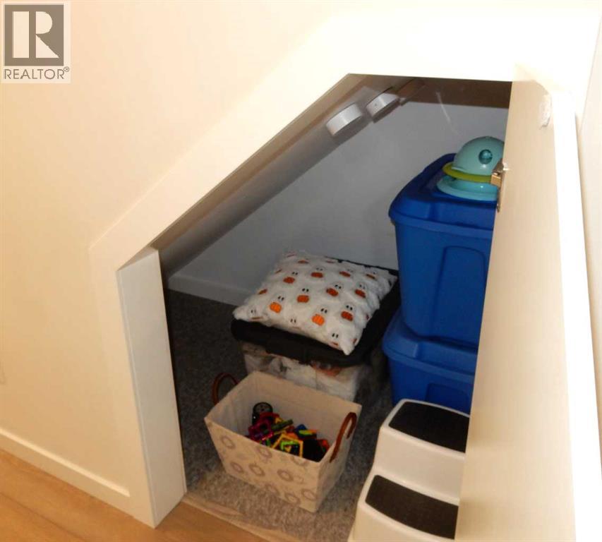 Single Family House for Sale in  Cranbrook Square SE Cranston Calgary 