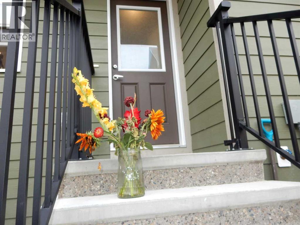 Single Family House for Sale in  Cranbrook Square SE Cranston Calgary 