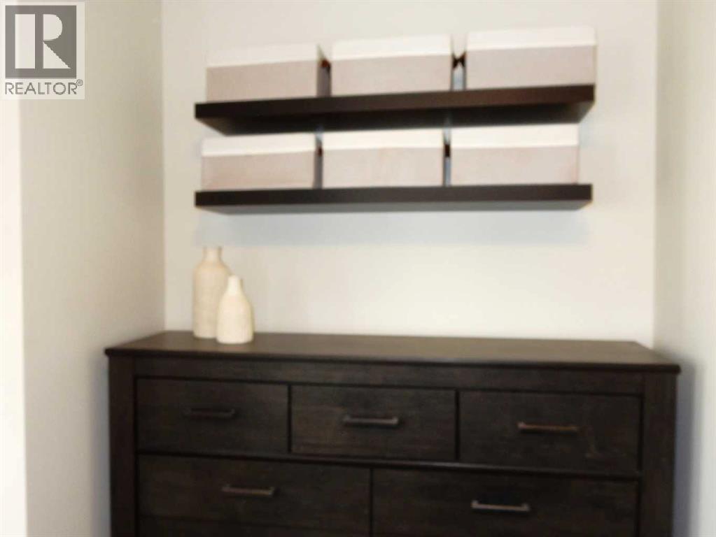 Single Family House for Sale in  Cranbrook Square SE Cranston Calgary 