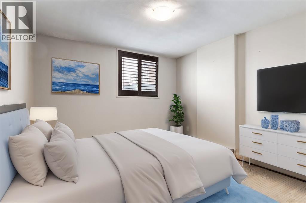 Single Family House for Sale in    Avenue SW Cliff Bungalow Calgary 