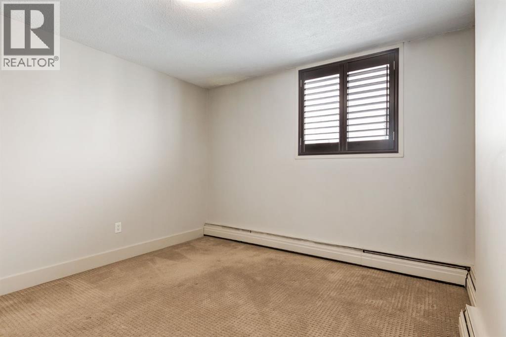 Single Family House for Sale in    Avenue SW Cliff Bungalow Calgary 