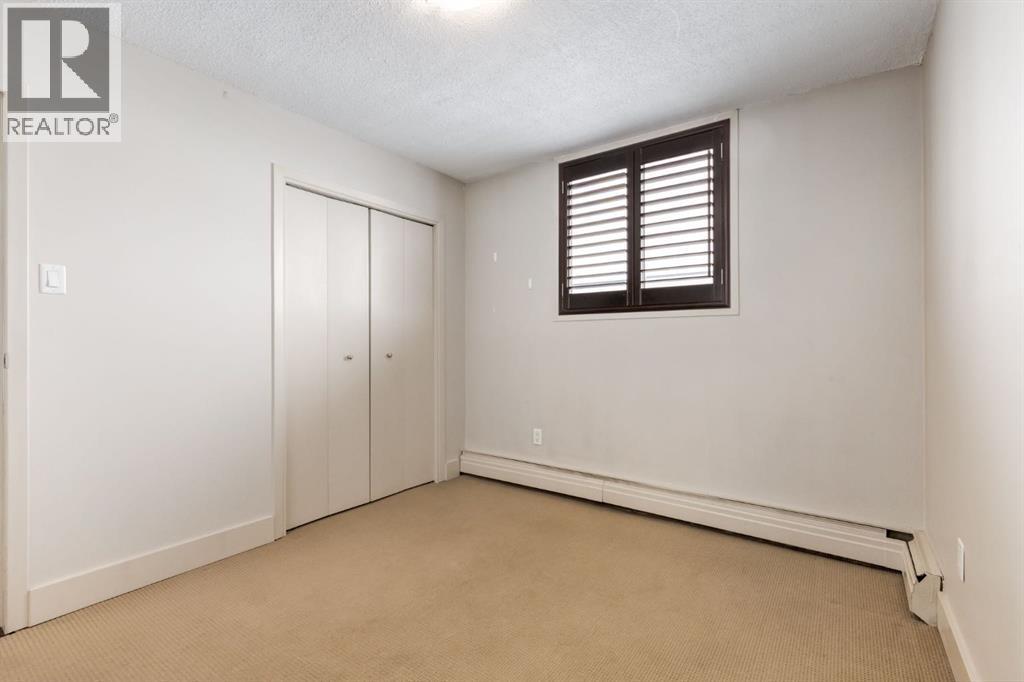 Single Family House for Sale in    Avenue SW Cliff Bungalow Calgary 