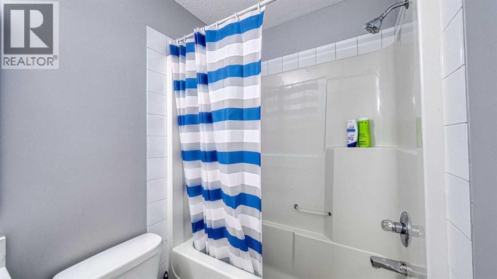 Single Family House for Sale in  Taradale Drive NE Taradale Calgary 