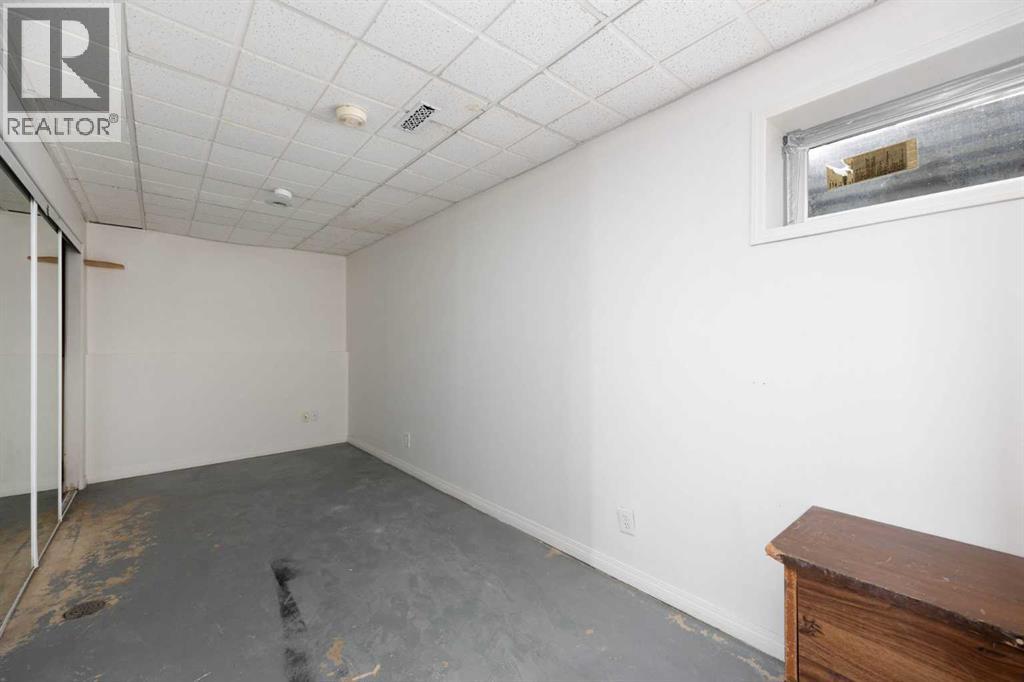 400 Silin Forest Road, Fort McMurray