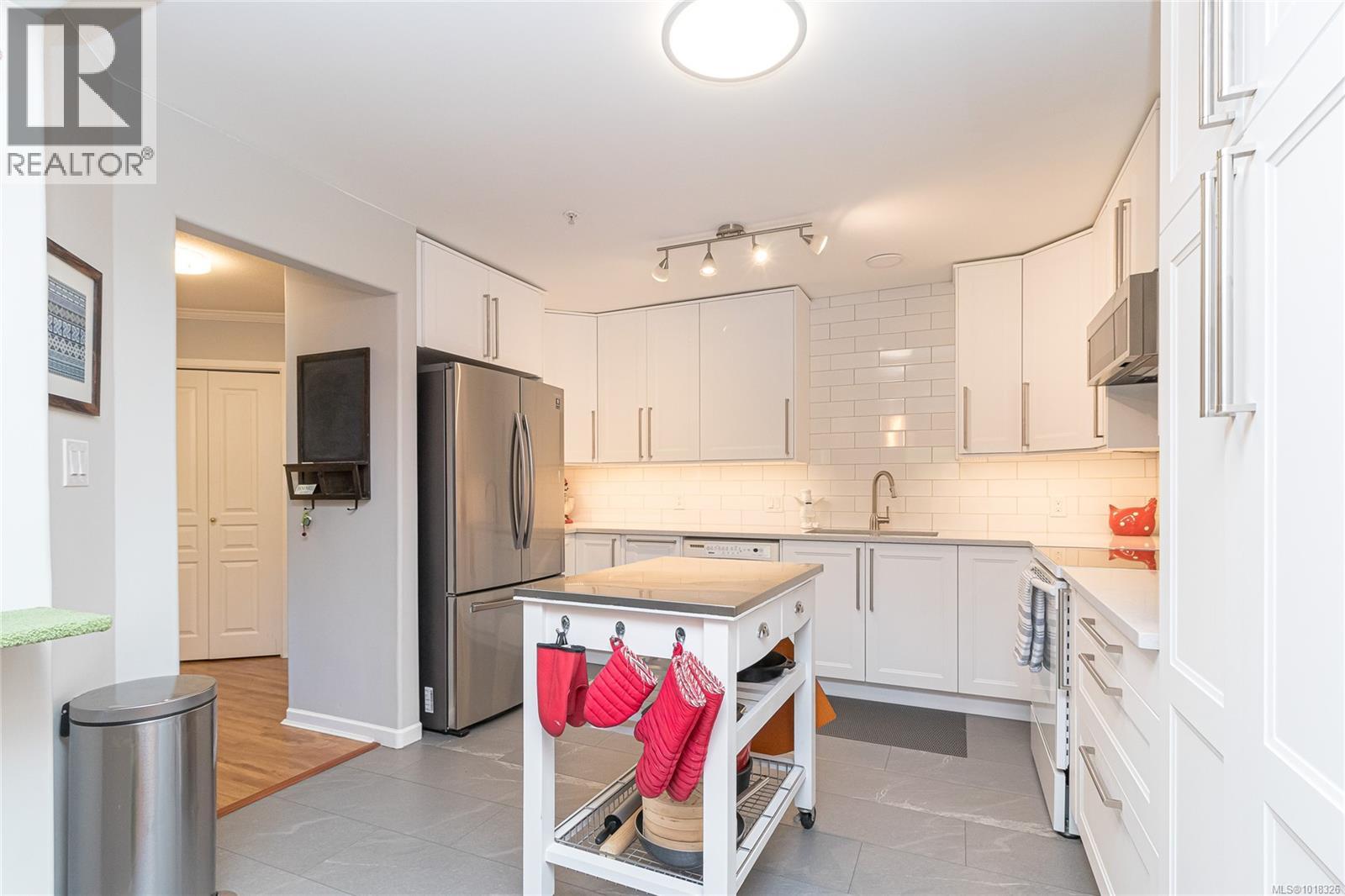 107 27 Songhees Road, Victoria