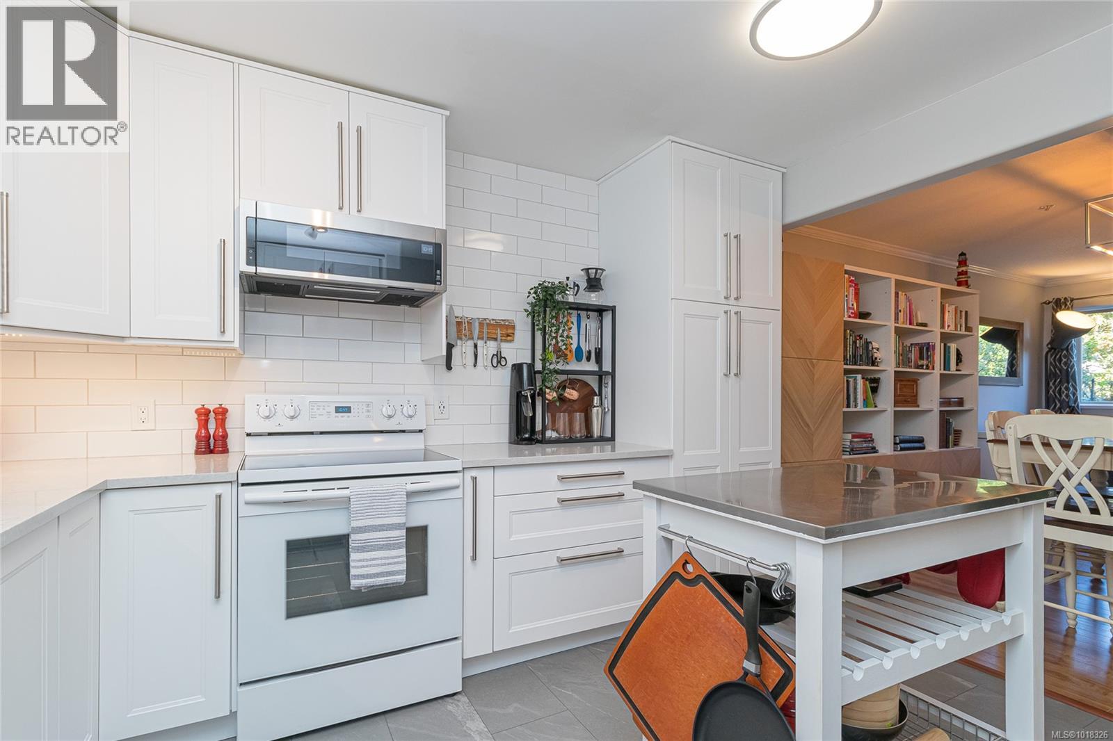 107 27 Songhees Road, Victoria