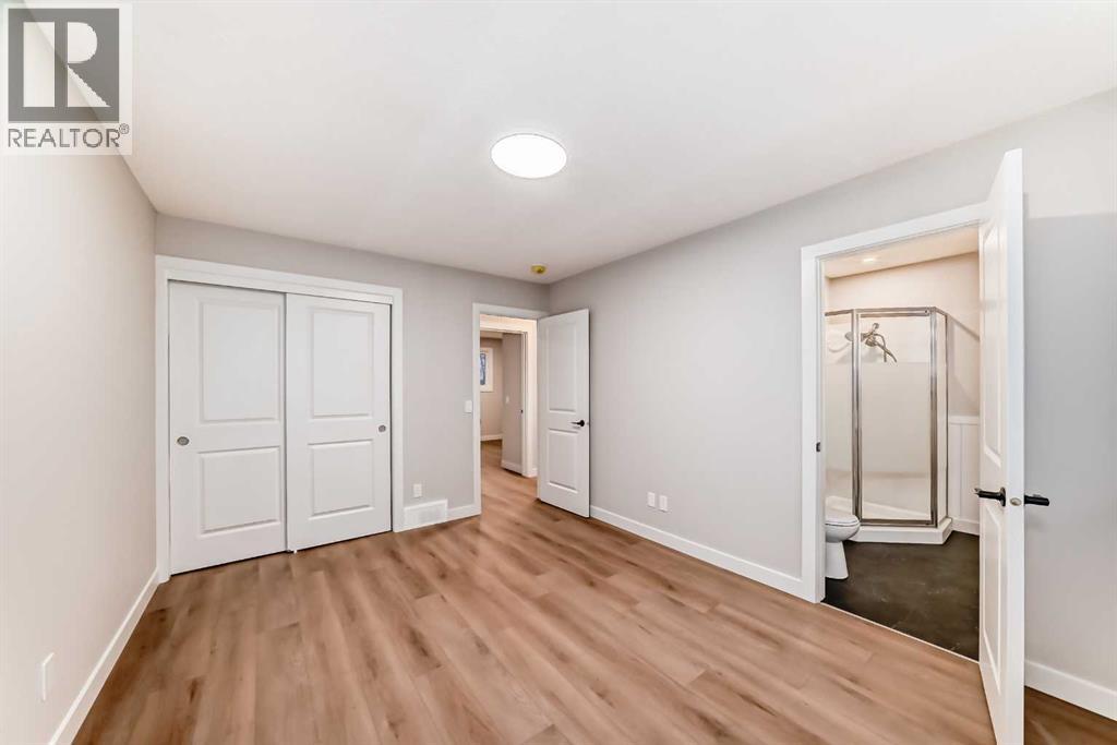 Single Family House 4 Level for Sale in  Penbrooke Drive SE Penbrooke Meadows Calgary 