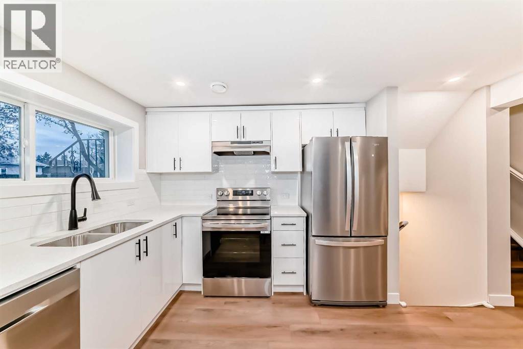 Single Family House 4 Level for Sale in  Penbrooke Drive SE Penbrooke Meadows Calgary 