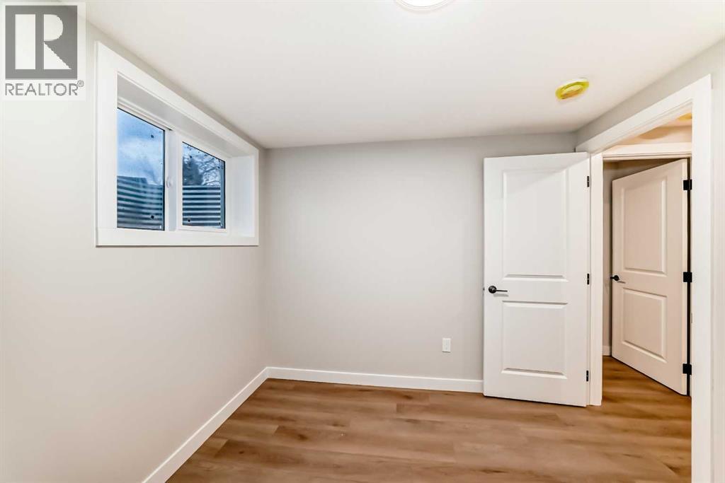 Single Family House 4 Level for Sale in  Penbrooke Drive SE Penbrooke Meadows Calgary 