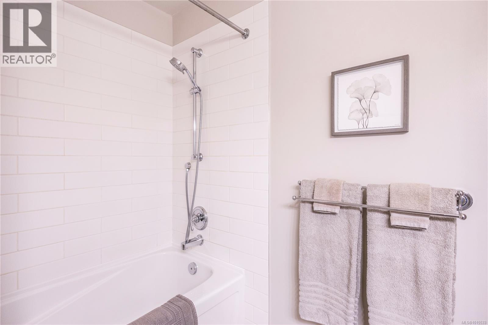  1331 Glenridge Drive, Langford