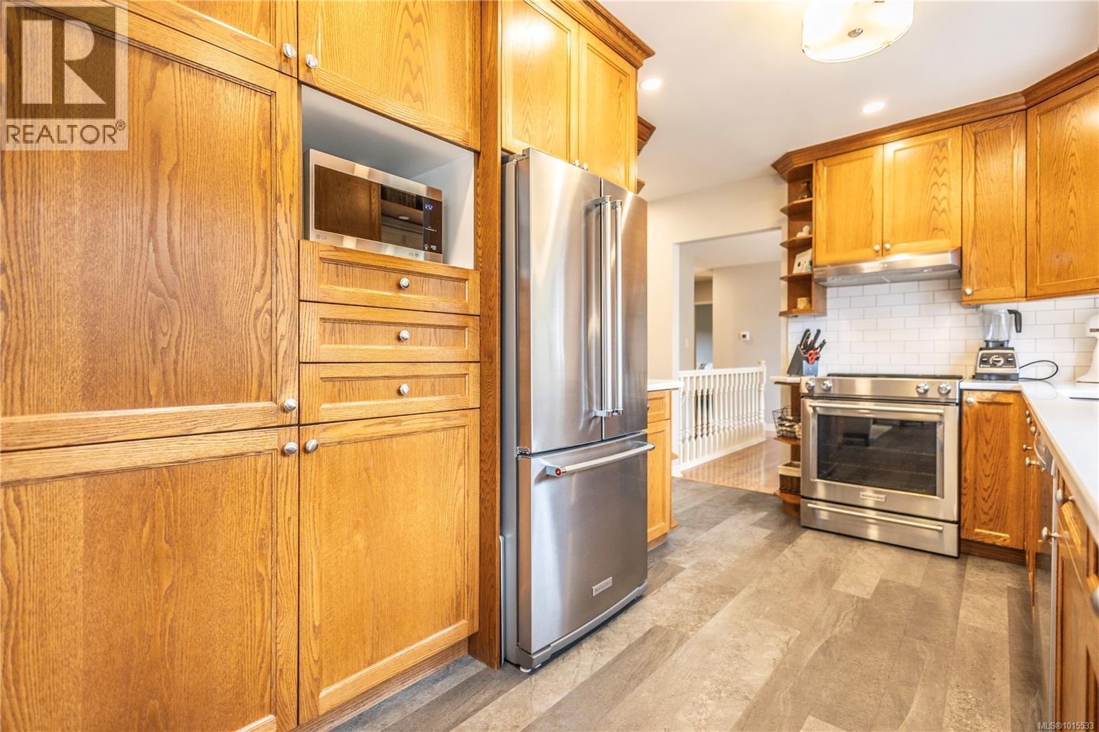  1331 Glenridge Drive, Langford