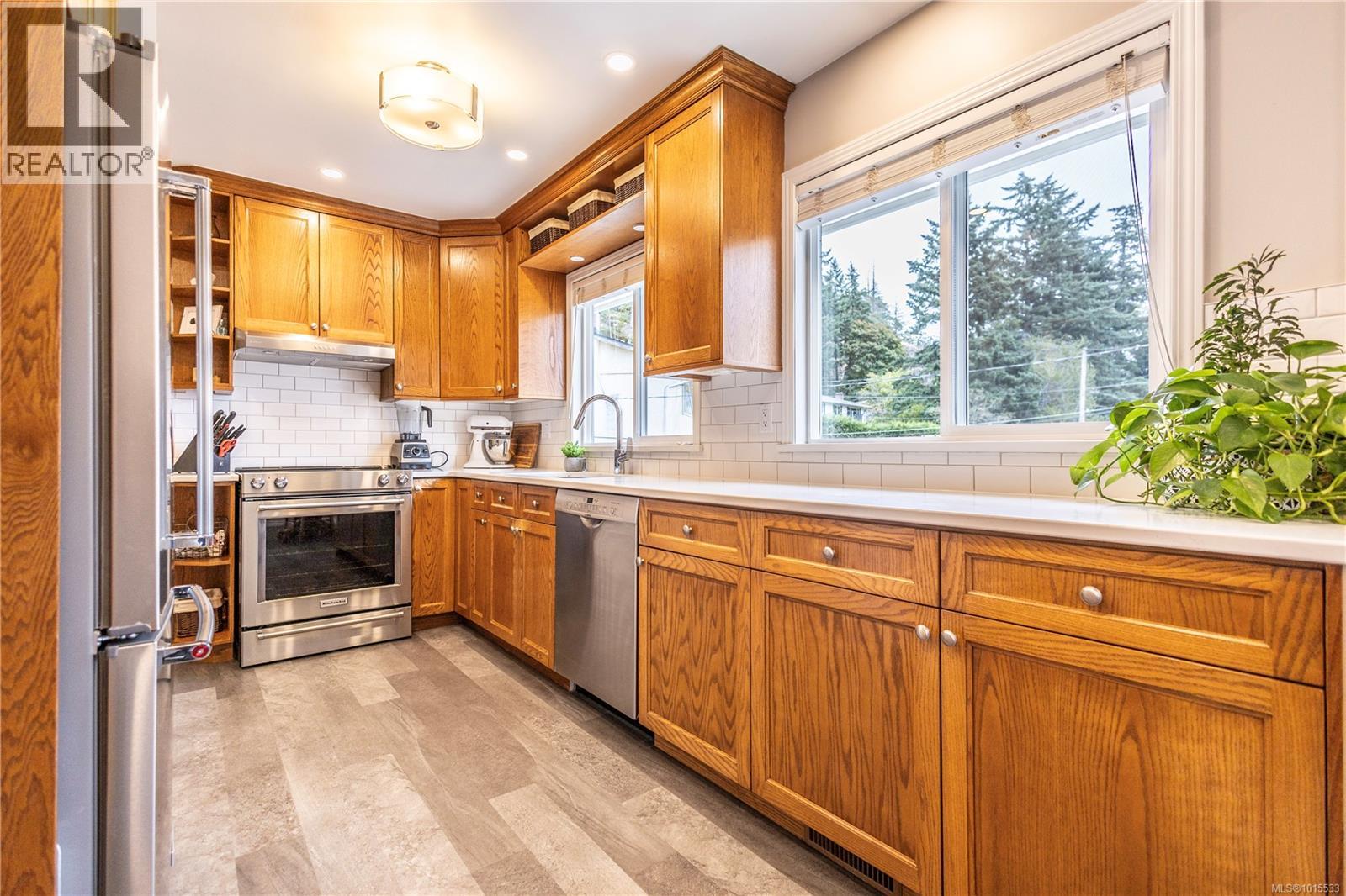  1331 Glenridge Drive, Langford