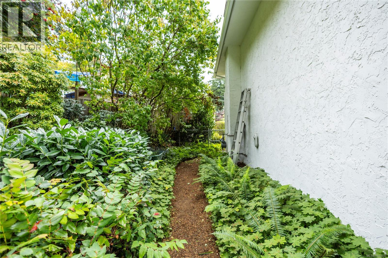  1331 Glenridge Drive, Langford