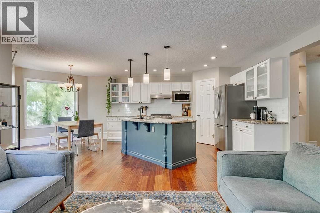 Single Family House for Sale in  Chapalina Place SE Chaparral Calgary 