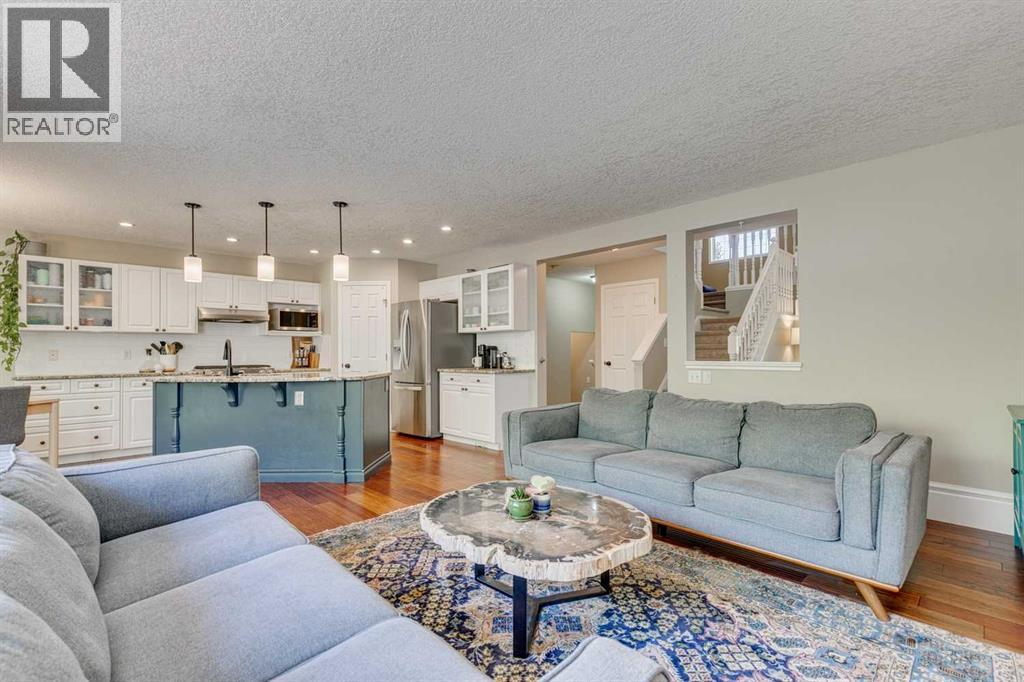 Single Family House for Sale in  Chapalina Place SE Chaparral Calgary 